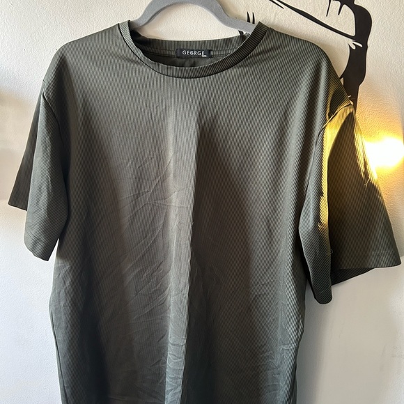 Blue and Green Lined Tees - Picture 7 of 9